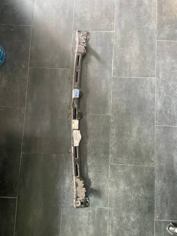 Кронштейн бампера переднего, центральный Toyota 525060C061