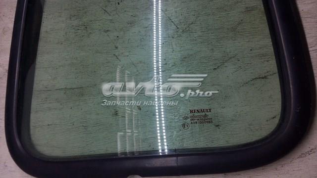 GS6010D202 XYG Стекло багажной двери распашной, правой