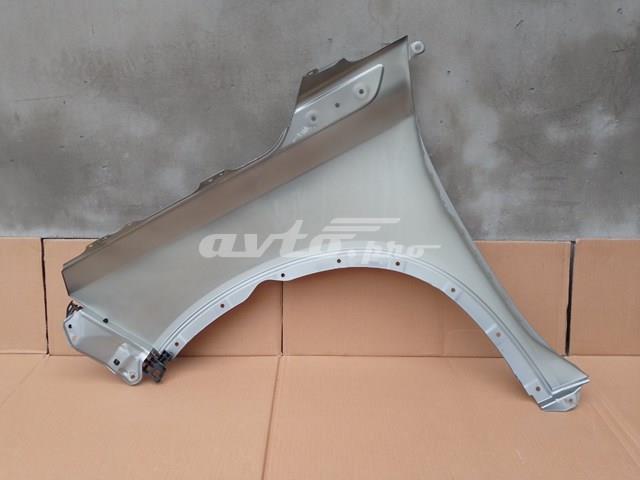 Правое крыло Suzuki 5761154P10000
