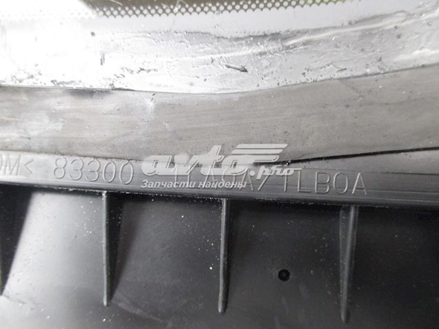 Стекло кузова (багажного отсека) правое 833001LA0A Nissan/Infiniti