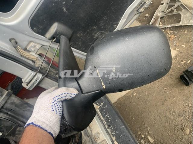 Правое зеркало 8200253494 Renault (RVI)
