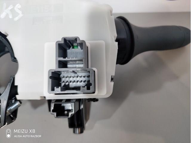 255605RL0A Nissan/Infiniti Переключатель подрулевой в сборе