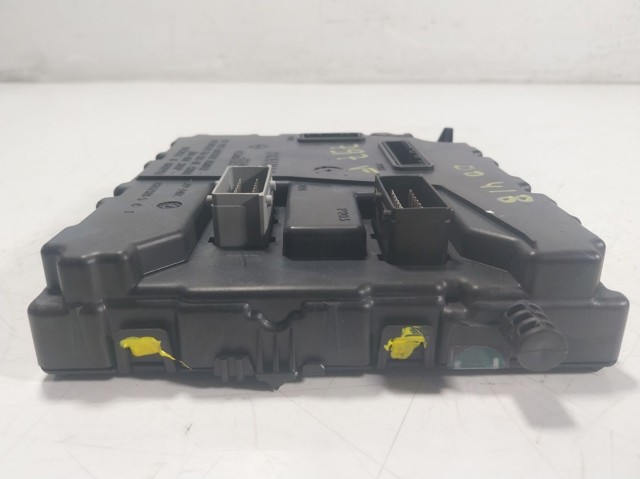  Renault (RVI) 284B25740R цена, от 300.96 USD
