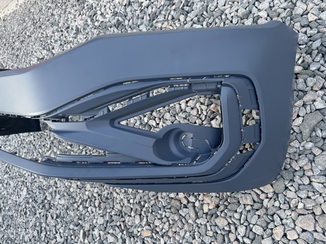 Бампер на авто VAG 561807221JGRU цена, от 92.14 USD