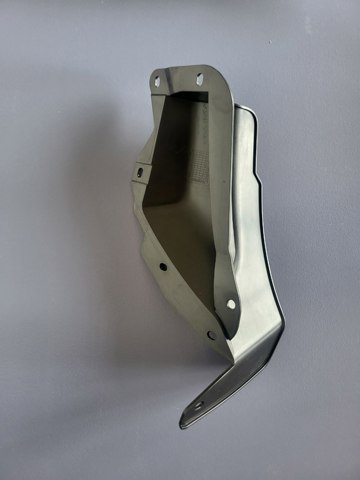 Спойлер переднего бампера левый Nissan/Infiniti 638456RA5A цена, от 17.01 USD