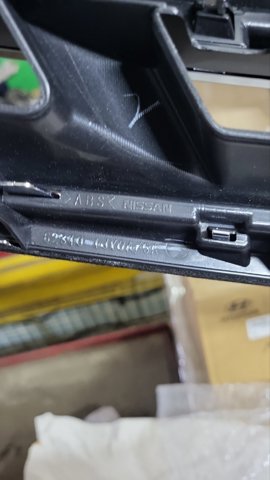 Решетка радиатора 623101JY0B Nissan/Infiniti