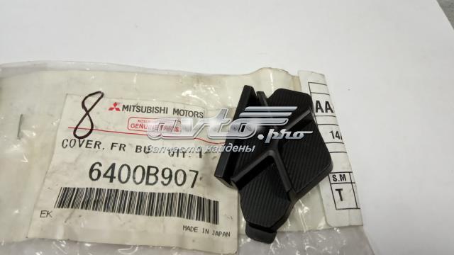 Rejilla de ventilación, parachoques trasero, derecha 6400B907 MITSUBISHI