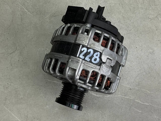 Генератор 231007518R Renault (RVI)