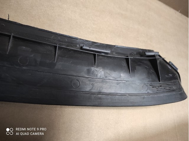 104797600C Tesla Motors 