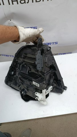 Правая блок фара Hyundai/Kia 92102BE100 цена, от 1005.36 USD