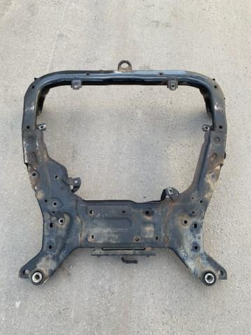 Подрамник передний LR010243 Land Rover