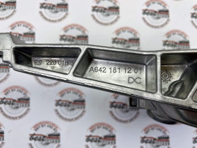 Купить 6421802000 Mercedes Насос маслозакачивающий