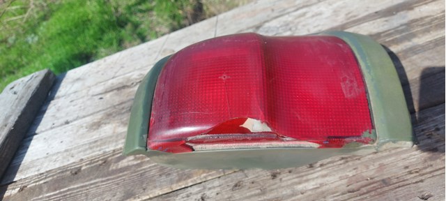 Lanterna traseira direita para Nissan Terrano (R20)
