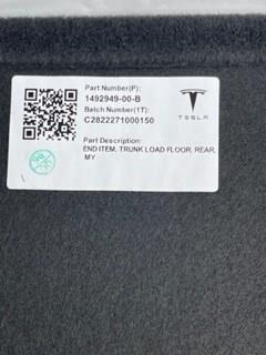 Купить 149294900B Tesla Облицовка багажного отсека нижняя