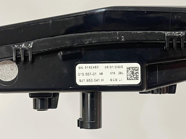 Указатель поворота на крыле Porsche 9J1953041H цена, от 120.76 USD