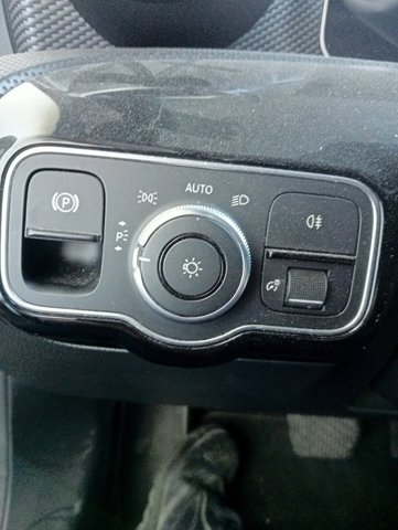 Переключатель света фар на "торпедо" A2479052902 Mercedes