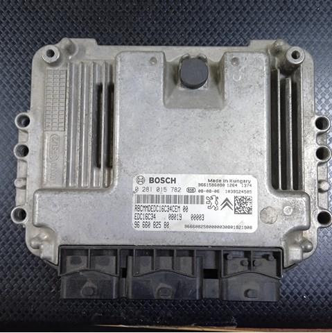Блок управления двигателем 0281015782 Bosch
