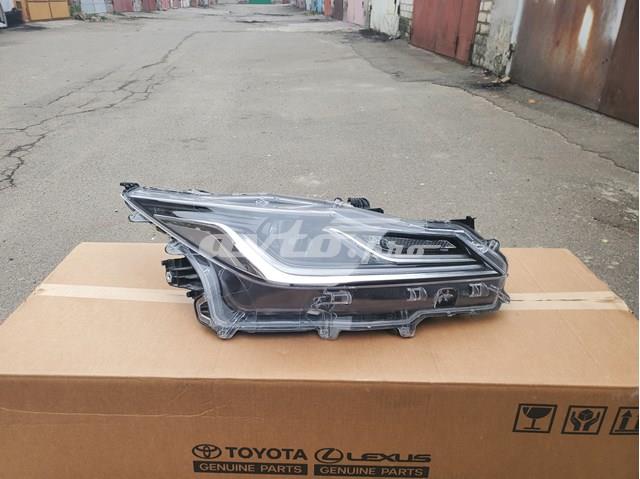 Правая фара 8114502T50 Toyota