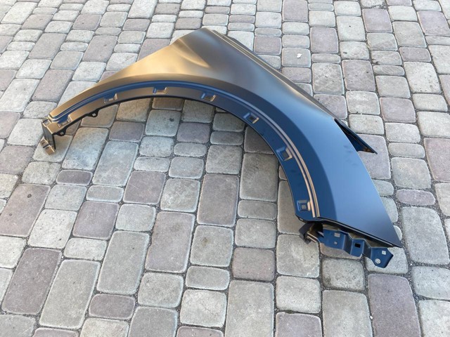 Крыло переднее правое 40X102 Polcar