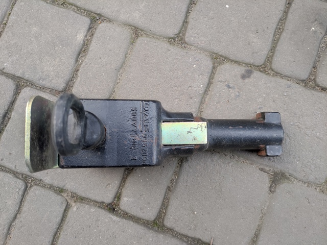 Буксировочный крюк 0962094 DAF