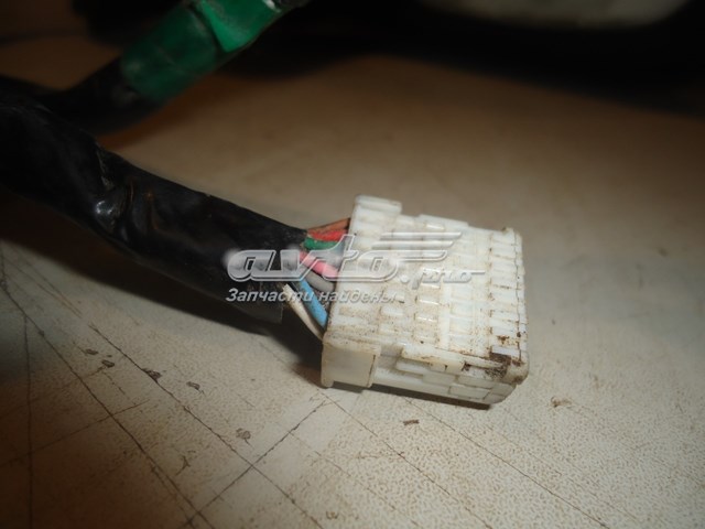 Правое боковое зеркало Toyota 8791048501C0