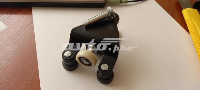 3042Z70 Polcar Ролик боковой (сдвижной) двери правый нижний