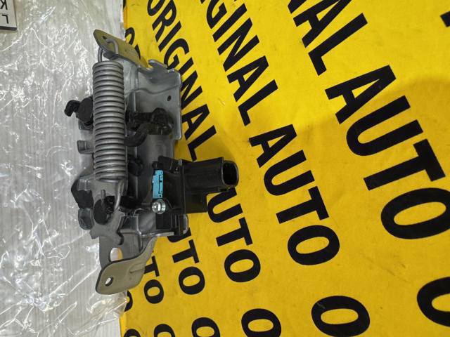 KBB356620 Mazda Запор капота (замок и привод замка капота)