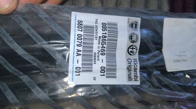 68070079AA Chrysler 