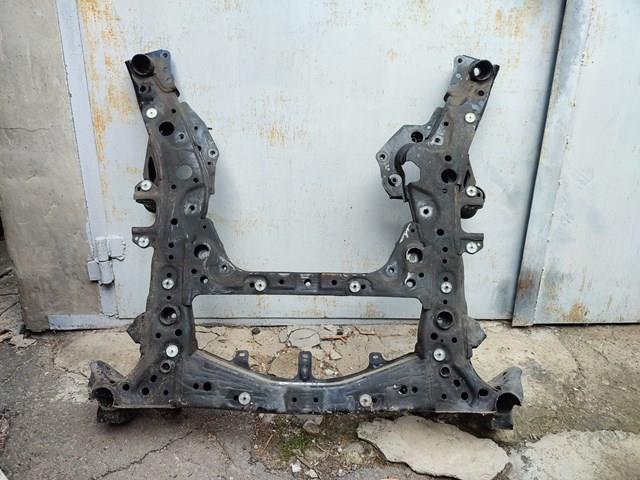 Подрамник передний 6884852 BMW