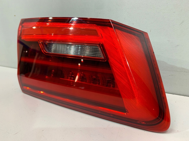 7376473 BMW Задняя левая внутренняя фара