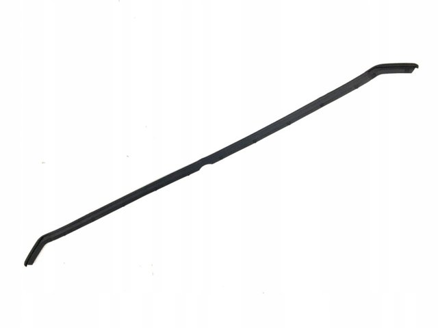 Уплотнитель капота TK4856770 Mazda