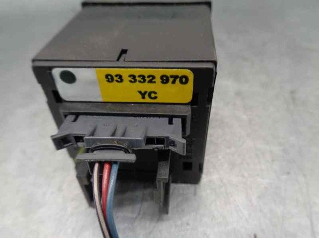 Кнопка аварийного сигнала General Motors 93332970 цена, от 11.26 USD