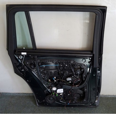Дверь задняя, левая Mercedes A1677303701 цена, от 1938.40 USD