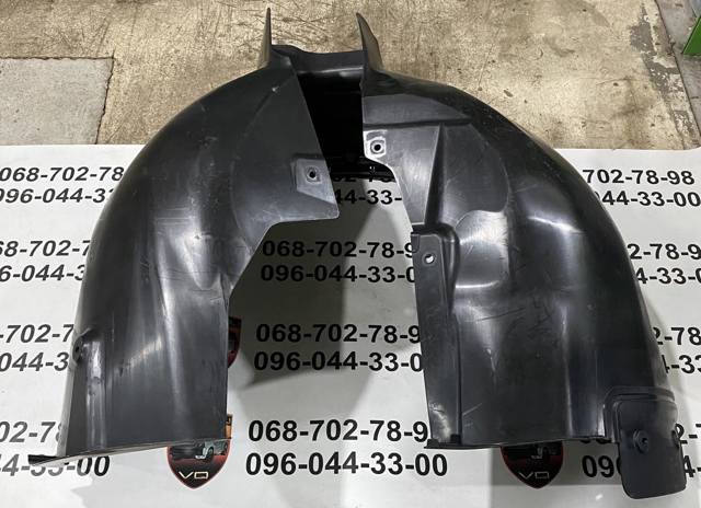 31694435 Volvo Подкрылок крыла переднего левый