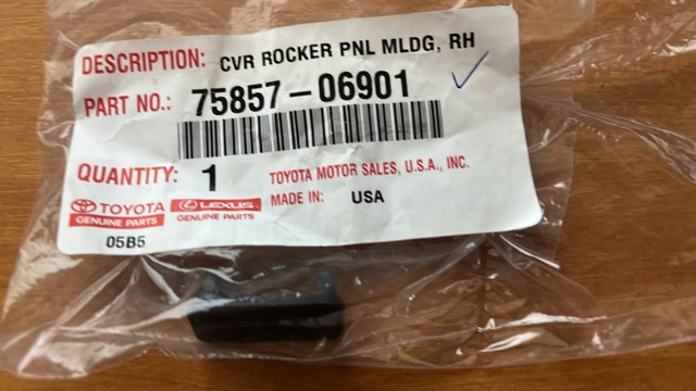 7585706901 Toyota 