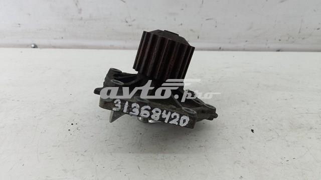 Водяной насос Volvo 31368420