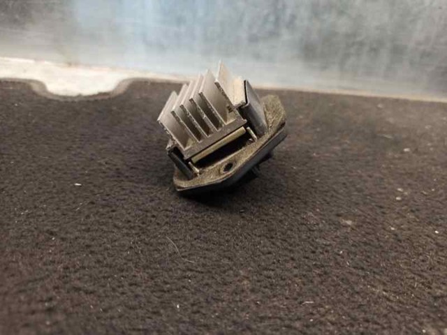 0K01A61B11A Hyundai/Kia Реле печки