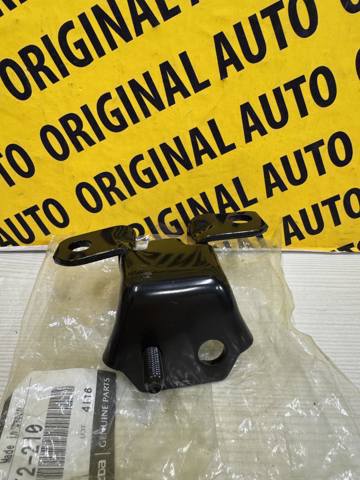 Петля двери задней правой KB7W72210 Mazda