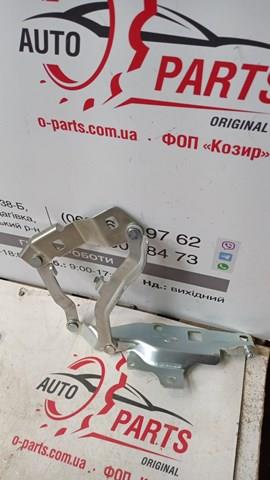 Петля капота правая LR080203 Land Rover