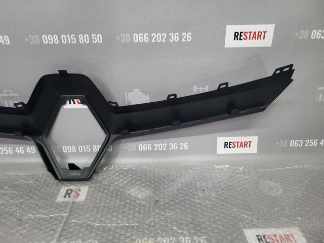 Молдинг решетки радиатора 60C2054 Polcar