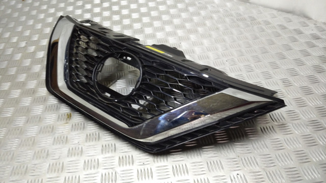62398HV80A Nissan/Infiniti Решетка радиатора