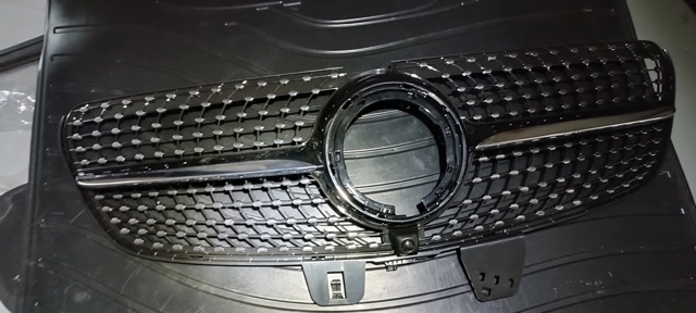 Решетка Mercedes A44788823009197