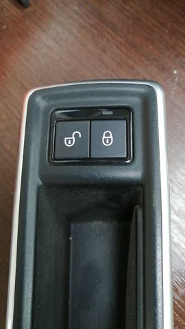 T2H4025 Jaguar Кнопка блокировки замка двери