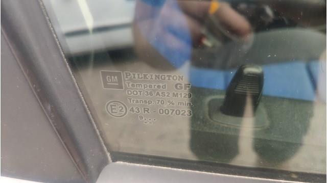 Купить 90579660 General Motors Стекло двери передней правой