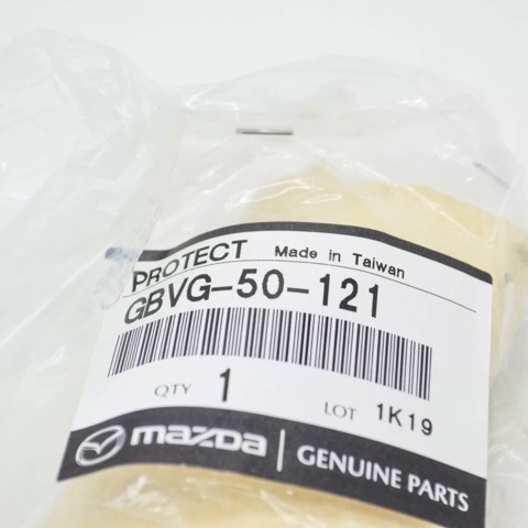 GBVG50121 Mazda Молдинг бампера переднего правый