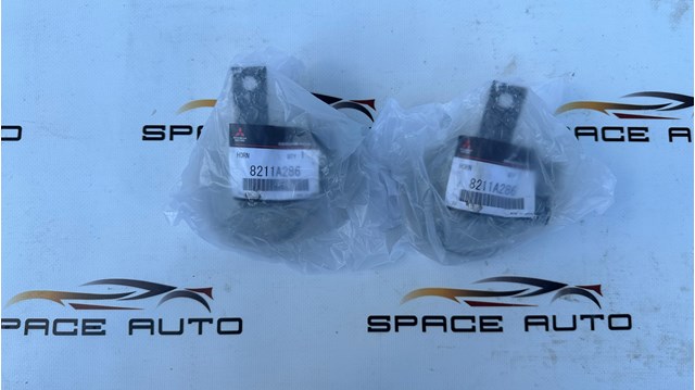 8211A286 Mitsubishi Клаксон