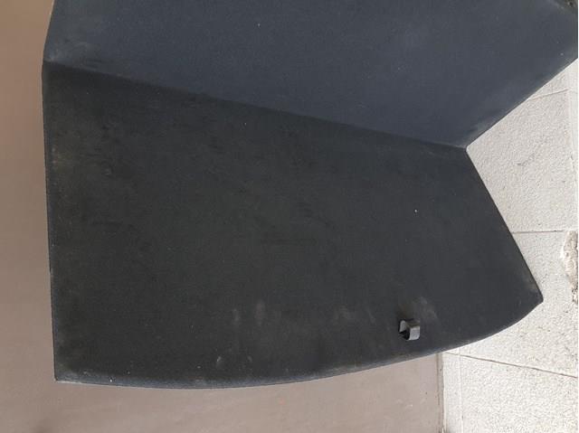 Облицовка багажного отсека нижняя на Toyota RAV4 V 