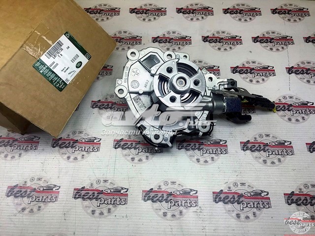 Водяной насос Land Rover LR116736