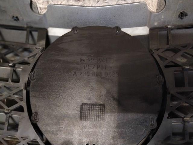 2308800583 MERCEDES Parrilla original y equivalente