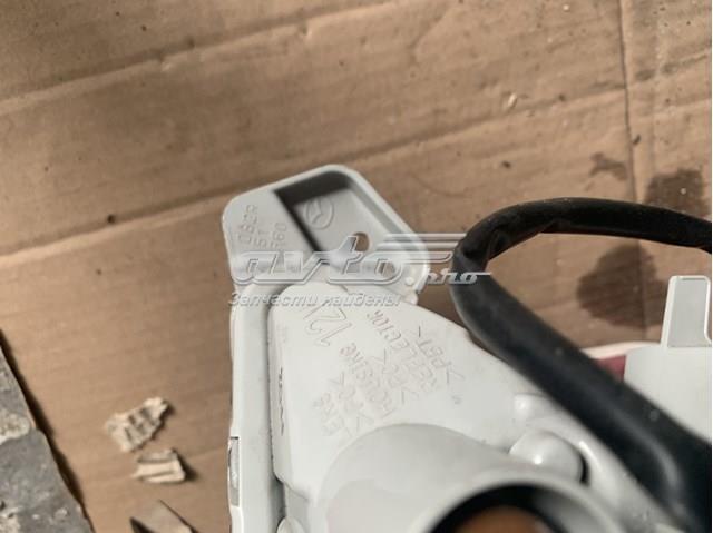 Купить DB2R51360 Mazda Поворотник левый